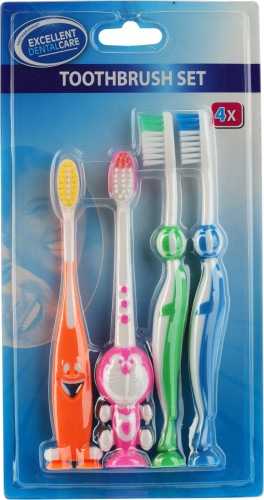 Set de 4 brosses à dents enfant